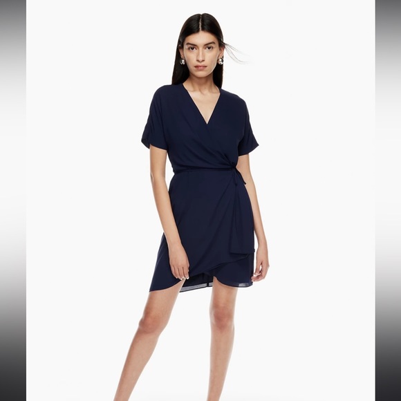 NWT Aritzia Babaton Wallace Dress - Picture 3 of 6